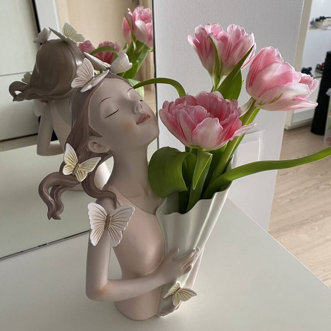 Butterfly Bliss - Flower Vase